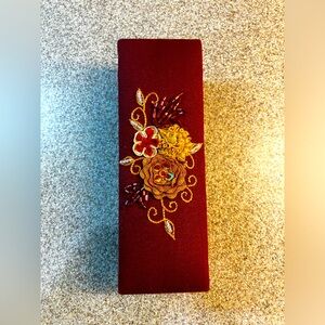 Vintage red jewelry box, embroidered with beads lid, in excellent condition